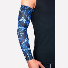 Load image into Gallery viewer, 1Pcs Breathable Quick Dry UV Protection Running Arm Sleeves Basketball Elbow Pad Fitness Armguards Sports Cycling Arm Warmers